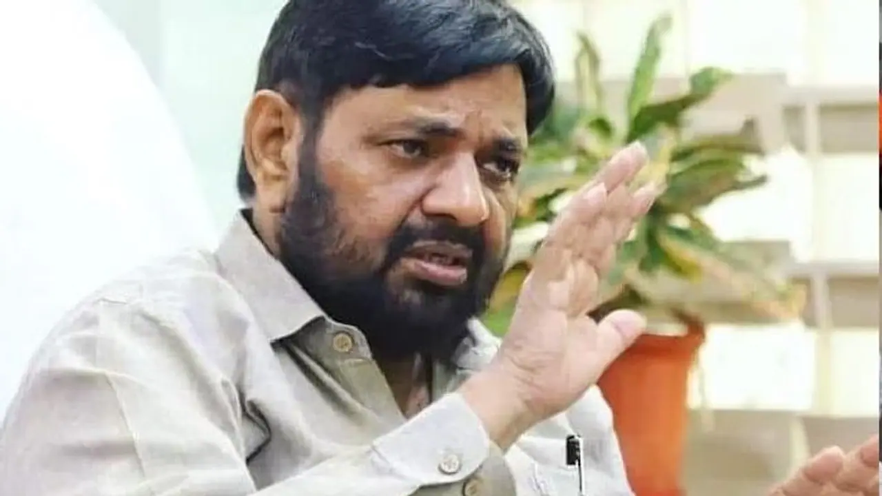 'नेहरु जी सिगरेट पीते थे, गांधी जी का एक बेटा नशा करता', केंद्रीय मंत्री ने राजस्थान में दिया विवादित बयान 'नेहरु जी सिगरेट पीते थे, गांधी जी का एक बेटा नशा करता', केंद्रीय मंत्री ने राजस्थान में दिया विवादित बयान