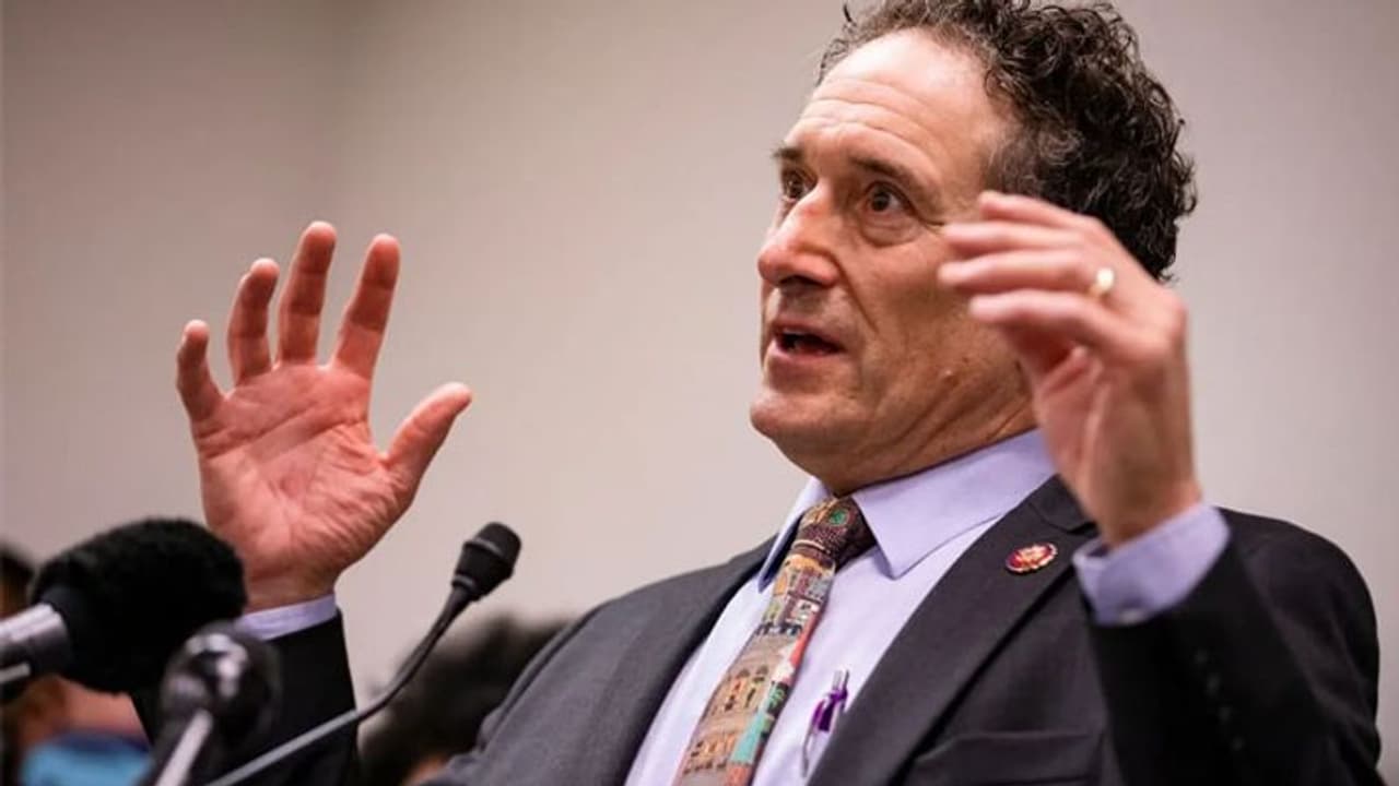 'भारत विरोधी कैम्पेन' के लिए कुख्यात डेमोक्रेटिक कांग्रेस लीडर एंडी लेविन ने हिंदुत्व को लेकर कह दी अब ये बात 'भारत विरोधी कैम्पेन' के लिए कुख्यात डेमोक्रेटिक कांग्रेस लीडर एंडी लेविन ने हिंदुत्व को लेकर कह दी अब ये बात