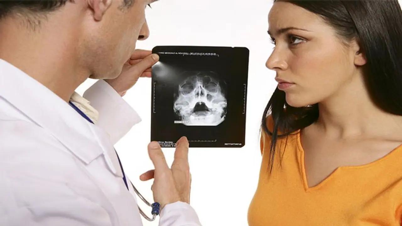 गंभीर से गंभीर साइनस की समस्या को दूर कर सकता है ये छोटा सा हर्ब्स, जानें कैसे गंभीर से गंभीर साइनस की समस्या को दूर कर सकता है ये छोटा सा हर्ब्स, जानें कैसे