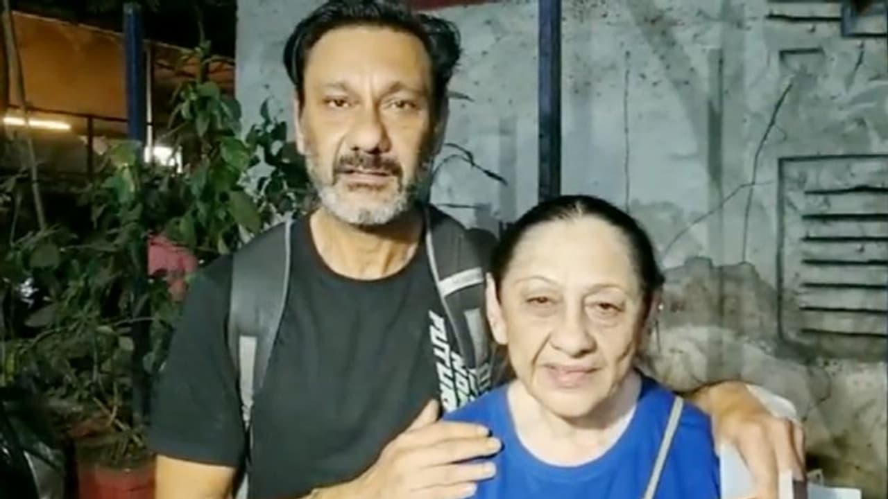 हत्या की अफवाह के चलते एक्ट्रेस को नहीं मिल रहा काम, बेटे संग सामने आकर कहना पड़ा मैं जिंदा हूं