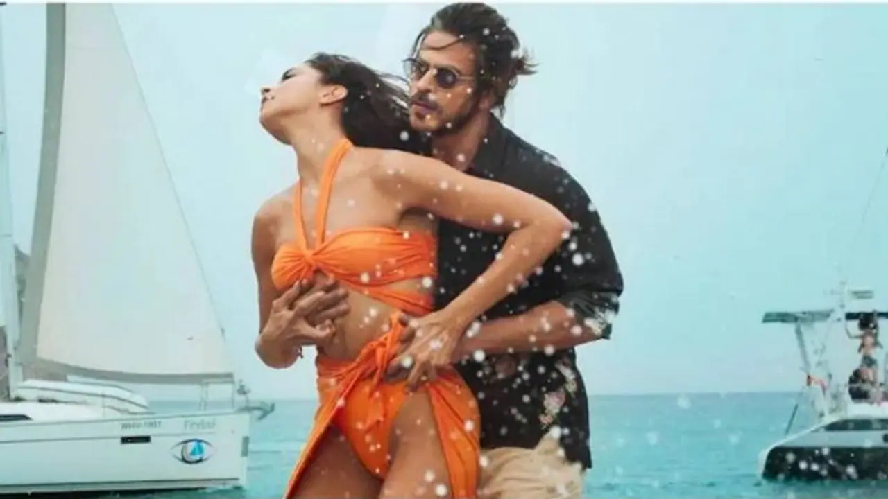 'शाहरुख़ खान माफ़ी मांगने की बजाय अकड़ दिखा रहे', 'बेशरम रंग' पर भड़का विश्व हिंदू परिषद 'शाहरुख़ खान माफ़ी मांगने की बजाय अकड़ दिखा रहे', 'बेशरम रंग' पर भड़का विश्व हिंदू परिषद