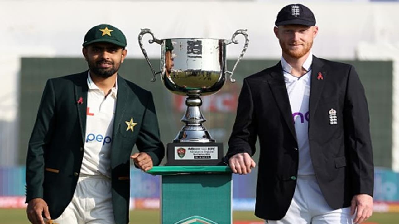 PAK vs ENG: பாகிஸ்தானை ஒயிட்வாஷ் செய்யுமா இங்கிலாந்து? 3வது டெஸ்ட் போட்டிக்கான இரு அணிகளின் உத்தேச ஆடும் லெவன் PAK vs ENG: பாகிஸ்தானை ஒயிட்வாஷ் செய்யுமா இங்கிலாந்து? 3வது டெஸ்ட் போட்டிக்கான இரு அணிகளின் உத்தேச ஆடும் லெவன்