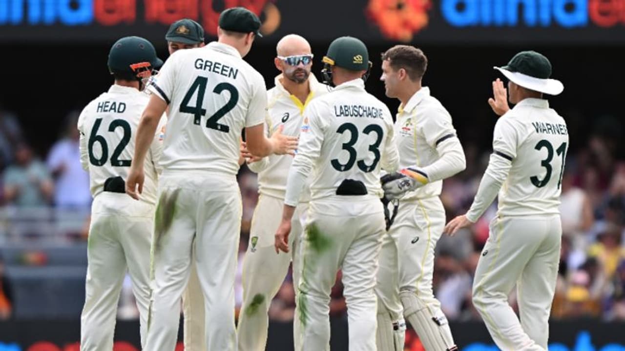 గబ్బా టెస్టులో బౌలర్ల డామినేషన్... 152 పరుగులకే సౌతాఫ్రికా ఆలౌట్! వార్నర్ గోల్డెన్ డక్... గబ్బా టెస్టులో బౌలర్ల డామినేషన్... 152 పరుగులకే సౌతాఫ్రికా ఆలౌట్! వార్నర్ గోల్డెన్ డక్...