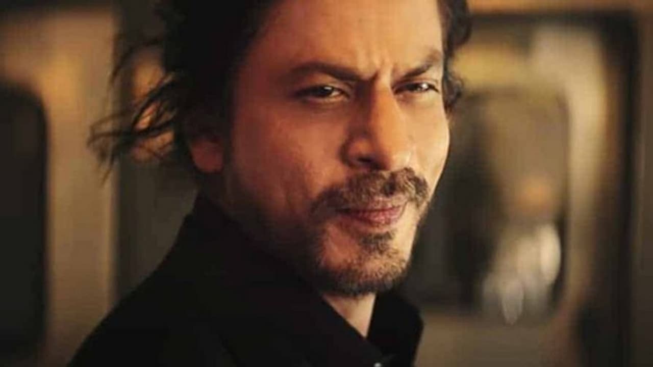 'വീട്ടിലെ കുസൃതിക്കാരൻ കുട്ടി ആര്?', കിടിലൻ മറുപടിയുമായി ഷാരൂഖ് ഖാൻ 'വീട്ടിലെ കുസൃതിക്കാരൻ കുട്ടി ആര്?', കിടിലൻ മറുപടിയുമായി ഷാരൂഖ് ഖാൻ