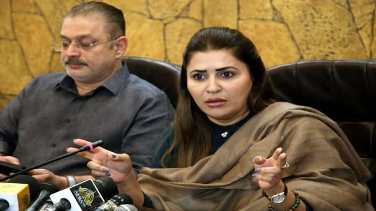 पाकिस्तान: विदेश मंत्री बिलावल के विष उगलने के बाद एक और मंत्री के जहरीले बोल भूलें नहीं, हमारे पास है एटम बम पाकिस्तान: विदेश मंत्री बिलावल के विष उगलने के बाद एक और मंत्री के जहरीले बोल भूलें नहीं, हमारे पास है एटम बम