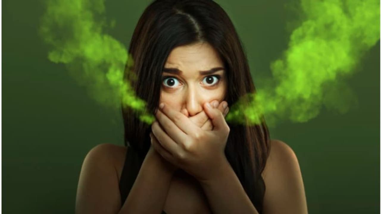 Bad Breath: வாய் துர்நாற்றத்தை தடுக்க அசத்தலான டிப்ஸ் இதோ!
