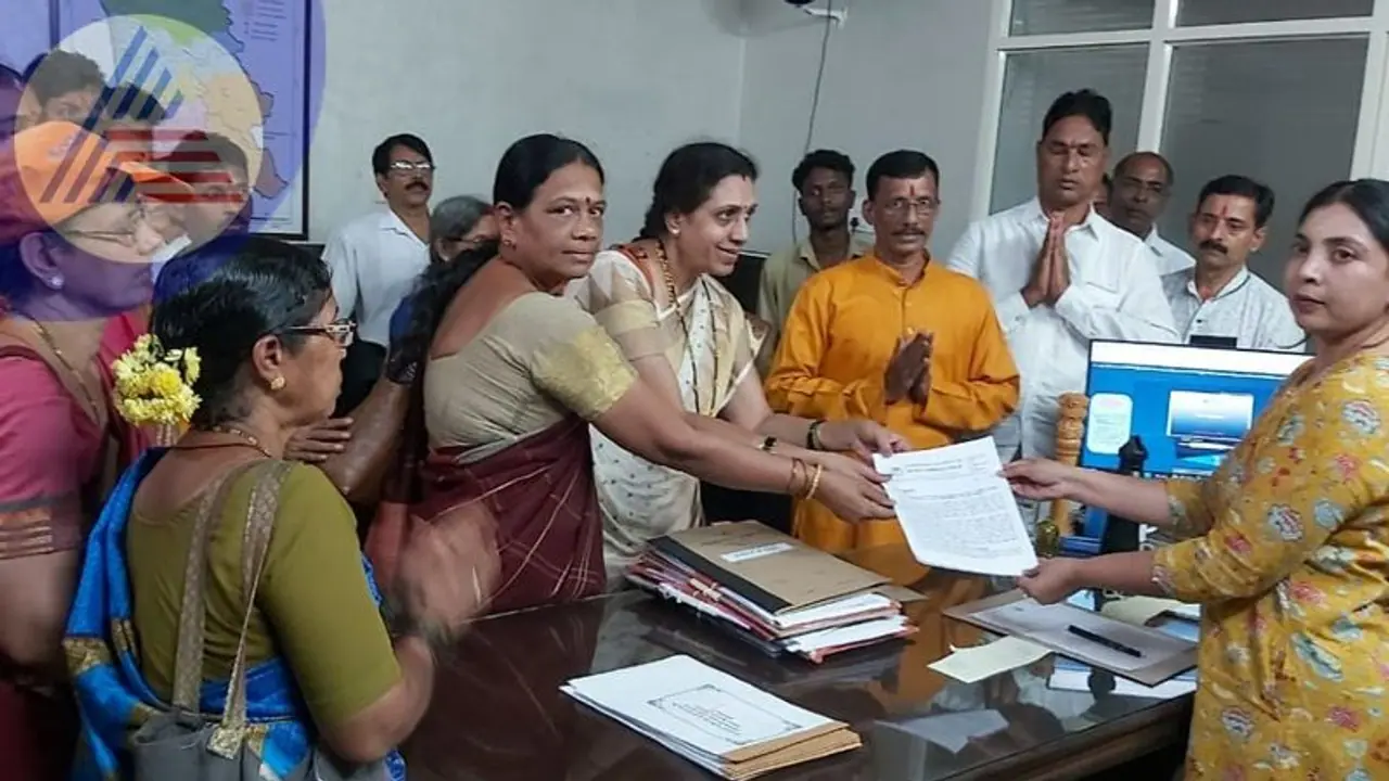 Love Jihad: ಲವ್ ಜಿಹಾದ್ ತಡೆಗೆ ವಿಶೇಷ ಪೊಲೀಸ್ ದಳ ಸ್ಥಾಪನೆ ಆಂದೋಲನ Love Jihad: ಲವ್ ಜಿಹಾದ್ ತಡೆಗೆ ವಿಶೇಷ ಪೊಲೀಸ್ ದಳ ಸ್ಥಾಪನೆ ಆಂದೋಲನ