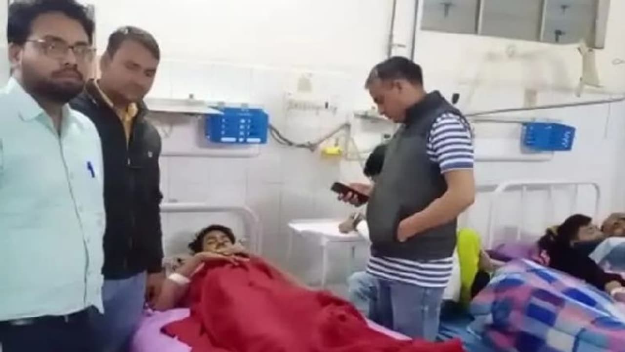 राजस्थान में दबगों ने 3 दलित लोगों के काट दिए पैर, फिर सरियों और डंडों से पीटा...क्रूरता ऐसी की रूह कांप जाए राजस्थान में दबगों ने 3 दलित लोगों के काट दिए पैर, फिर सरियों और डंडों से पीटा...क्रूरता ऐसी की रूह कांप जाए