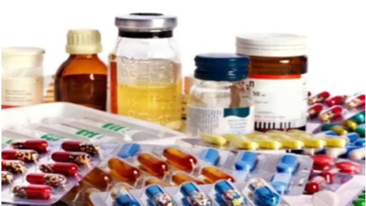 പ്രവാസികള്‍ക്ക് ചെലവ് കൂടും; മരുന്നിന് പണം നല്‍കണം, പുതിയ ചികിത്സാ നിരക്ക് നിലവില്‍