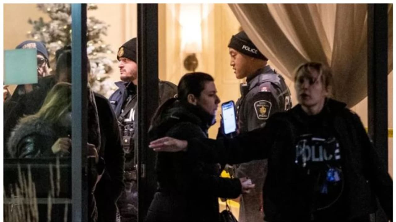 കാനഡയിൽ ഫ്ലാറ്റ് സമുച്ചയത്തിൽ വെടിവെപ്പ്, അഞ്ച് മരണം; പ്രതിയെ പൊലീസ് വെടിവച്ചുകൊന്നു കാനഡയിൽ ഫ്ലാറ്റ് സമുച്ചയത്തിൽ വെടിവെപ്പ്, അഞ്ച് മരണം; പ്രതിയെ പൊലീസ് വെടിവച്ചുകൊന്നു