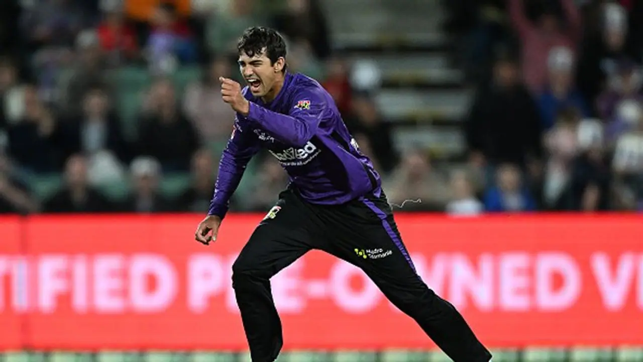 BBL: சைனாமேன் பாட்ரிக் அபார பவுலிங்.. பெர்த் ஸ்கார்ச்சர்ஸை வீழ்த்தி ஹோபர்ட் ஹரிகேன்ஸ் வெற்றி