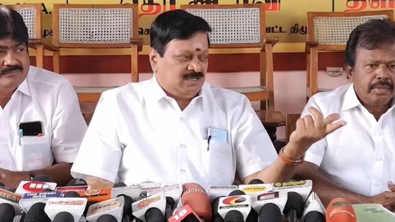 விரைவில் திமுகவில் இணைய உள்ள 3000 அதிமுகவினர்… கோவை செல்வராஜ் பரபரப்பு தகவல்!!