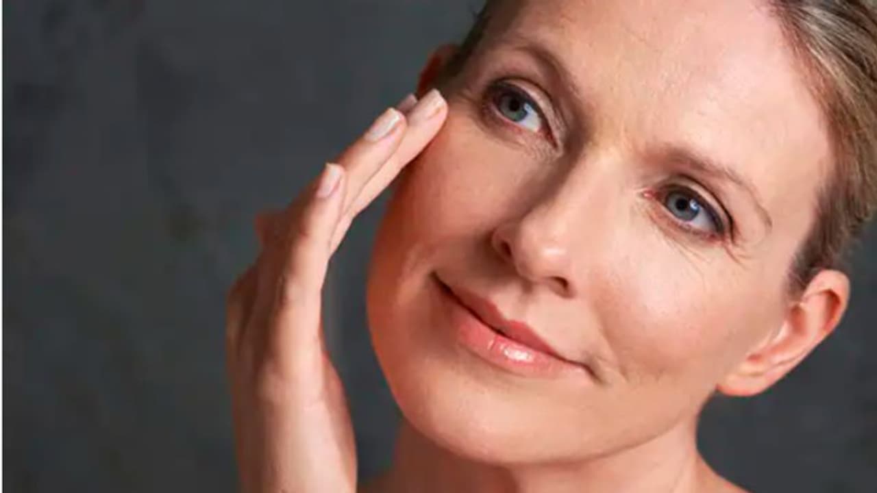 കാഴ്ചയില്‍ പ്രായം കുറയ്ക്കാം; ശ്രദ്ധിക്കേണ്ട ആറ് കാര്യങ്ങള്‍... 