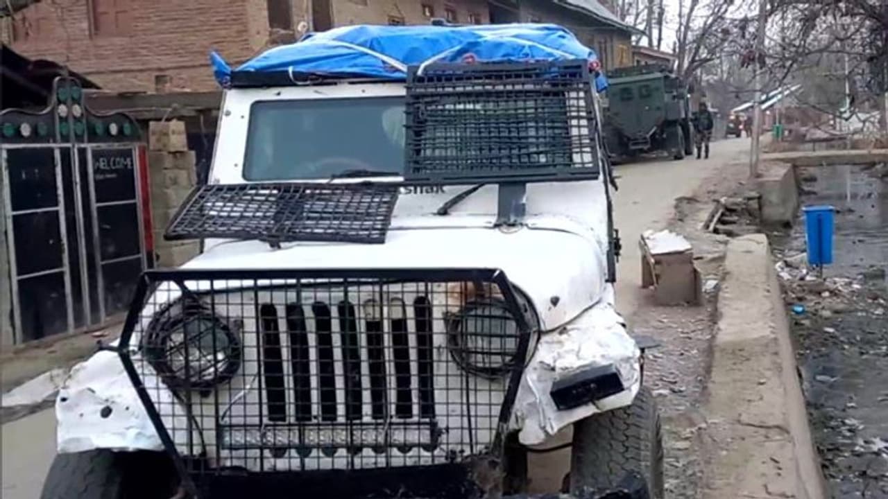 कश्मीरी पंडित पुराण भट्ट और तिल बहादुर के हत्यारे LeT के तीन आतंकवादी एनकाउंटर में ढेर कश्मीरी पंडित पुराण भट्ट और तिल बहादुर के हत्यारे LeT के तीन आतंकवादी एनकाउंटर में ढेर