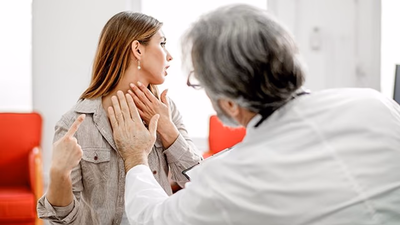 What is Laryngitis? Urfi Javed aka Uorfi is diagnosed with it during her Dubai vacay