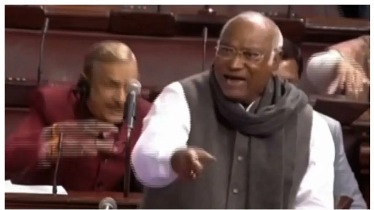 വിവാദ പരാമര്ശം: പറഞ്ഞതില് ഉറച്ചുനില്ക്കുന്നെന്ന് ഖര്ഗെ, മാപ്പ് പറയണമെന്ന് ഭരണപക്ഷം, പ്രക്ഷുബ്ധമായി രാജ്യസഭ വിവാദ പരാമര്ശം: പറഞ്ഞതില് ഉറച്ചുനില്ക്കുന്നെന്ന് ഖര്ഗെ, മാപ്പ് പറയണമെന്ന് ഭരണപക്ഷം, പ്രക്ഷുബ്ധമായി രാജ്യസഭ