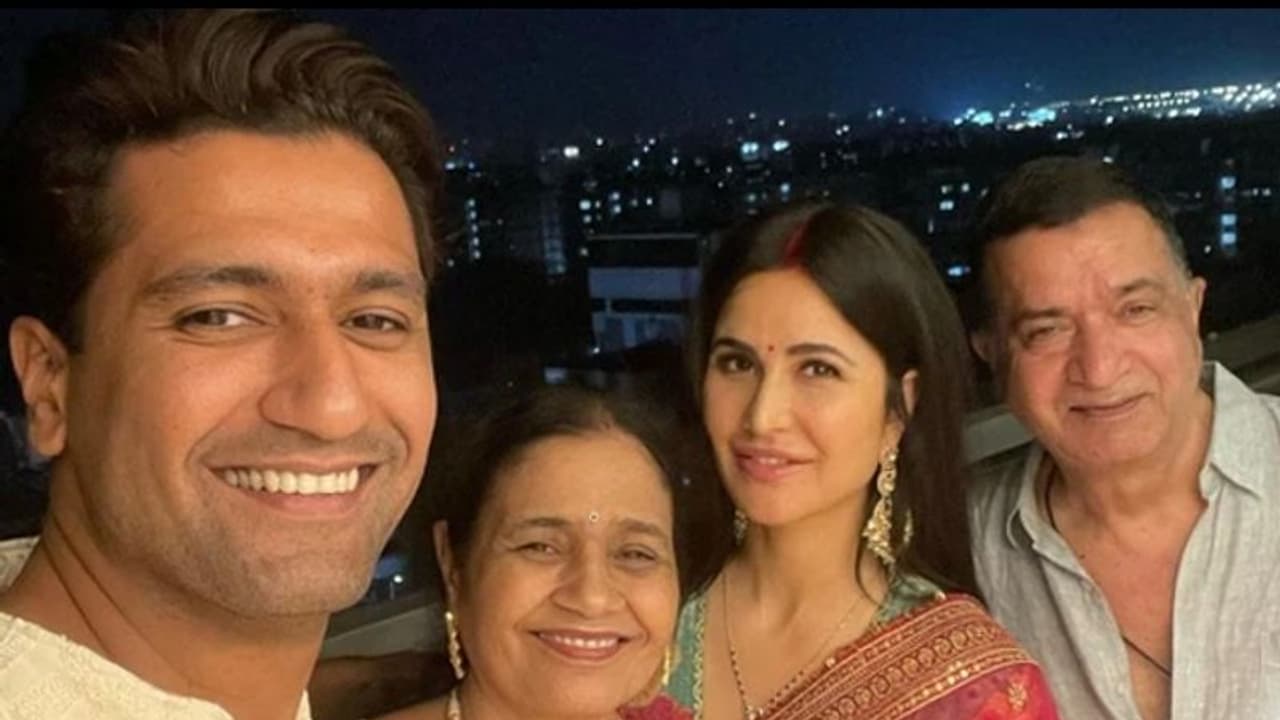 കത്രീനയെ വിവാഹം കഴിക്കാന് പോകുന്നുവെന്ന് പറഞ്ഞപ്പോൾ മാതാപിതാക്കളുടെ പ്രതികരണം; വെളിപ്പെടുത്തി വിക്കി കത്രീനയെ വിവാഹം കഴിക്കാന് പോകുന്നുവെന്ന് പറഞ്ഞപ്പോൾ മാതാപിതാക്കളുടെ പ്രതികരണം; വെളിപ്പെടുത്തി വിക്കി