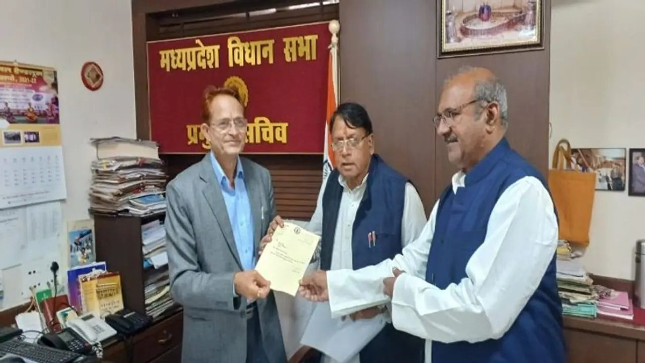 शिवराज सरकार के खिलाफ आज अविश्वास प्रस्ताव की तैयारी में कांग्रेस, विधानसभा स्पीकर ने चर्चा का दिया समय