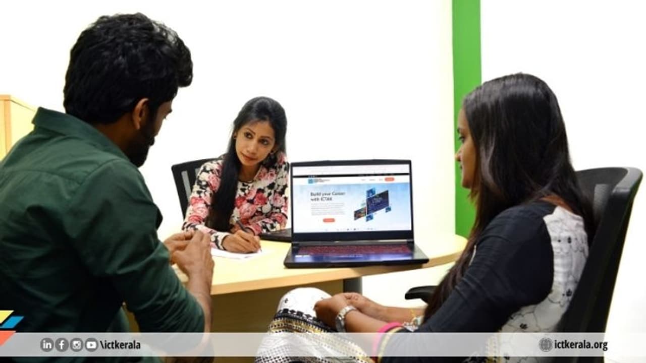 കെ.കെ.ഇ.എം. സ്കോളർഷിപ്പോടെ മൈക്രോസ്കിൽ കോഴ്സുകൾ പഠിക്കാം കെ.കെ.ഇ.എം. സ്കോളർഷിപ്പോടെ മൈക്രോസ്കിൽ കോഴ്സുകൾ പഠിക്കാം