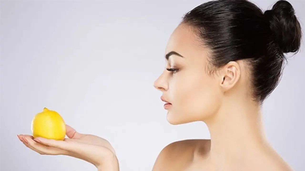 चेहरे पर भूलकर भी ना लगाएं डायरेक्ट नींबू, हो सकते हैं गंभीर नुकसान