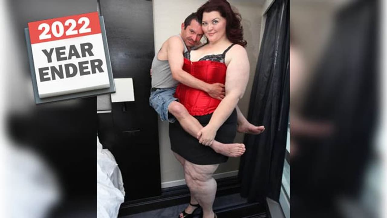 YEAR ENDER 2022 : जिसे गोद में लेकर घूमती है ये 6.3 फीट की मॉडल वो पति नहीं बल्कि है कस्टमर, करवाता है ये काम YEAR ENDER 2022 : जिसे गोद में लेकर घूमती है ये 6.3 फीट की मॉडल वो पति नहीं बल्कि है कस्टमर, करवाता है ये काम