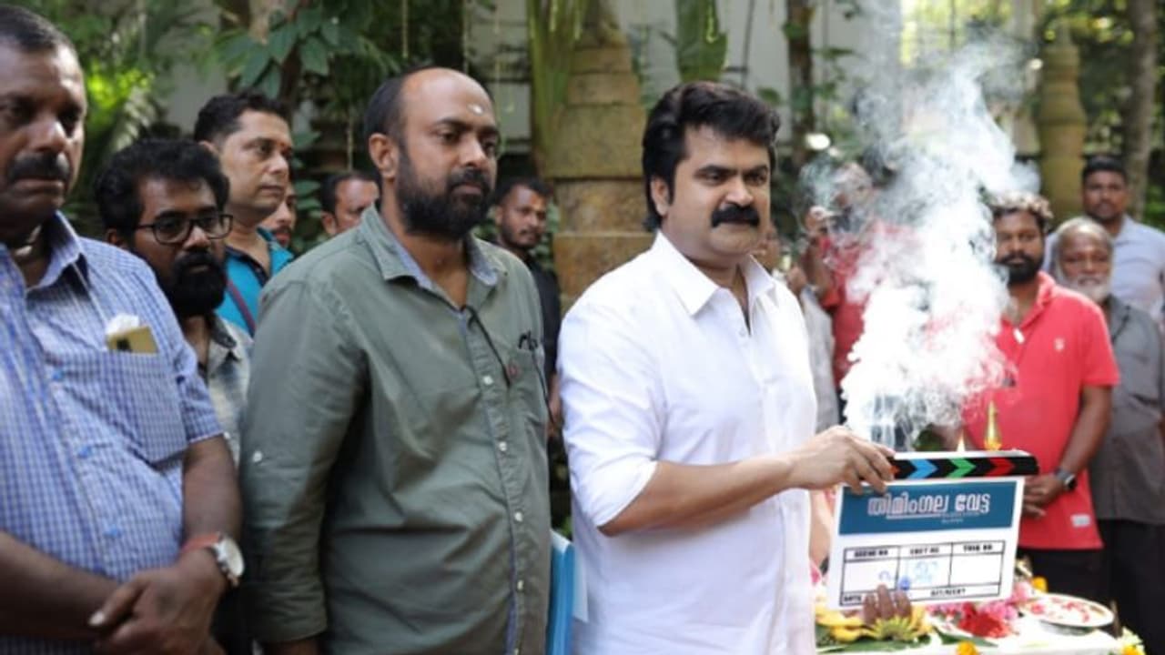 അനൂപ് മേനോന്റെ 'തിമിംഗലവേട്ട'യ്ക്ക് തുടക്കമായി അനൂപ് മേനോന്റെ 'തിമിംഗലവേട്ട'യ്ക്ക് തുടക്കമായി