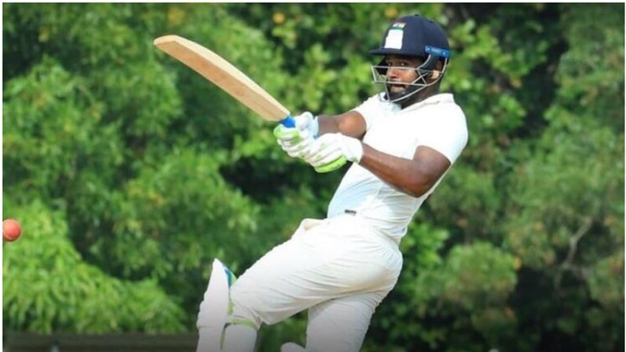 രാജസ്ഥാനെതിരെ പോരാട്ടം തുടര്ന്ന് കേരളം; സെഞ്ചുറി നേടി സച്ചിന് ബേബി, കളം നിറഞ്ഞ് സഞ്ജുവും രാജസ്ഥാനെതിരെ പോരാട്ടം തുടര്ന്ന് കേരളം; സെഞ്ചുറി നേടി സച്ചിന് ബേബി, കളം നിറഞ്ഞ് സഞ്ജുവും