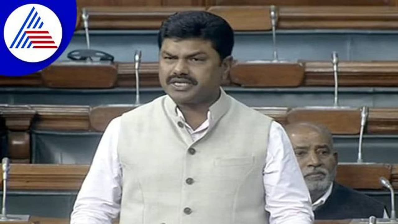 ಶರಾವತಿ ಮುಳುಗಡೆ ಸಂತ್ರಸ್ತರ ಸಮಸ್ಯೆ: ಸಂಸತ್ತಿನ ಗಮನ ಸಳೆದ ಸಂಸದ ರಾಘವೇಂದ್ರ ಶರಾವತಿ ಮುಳುಗಡೆ ಸಂತ್ರಸ್ತರ ಸಮಸ್ಯೆ: ಸಂಸತ್ತಿನ ಗಮನ ಸಳೆದ ಸಂಸದ ರಾಘವೇಂದ್ರ