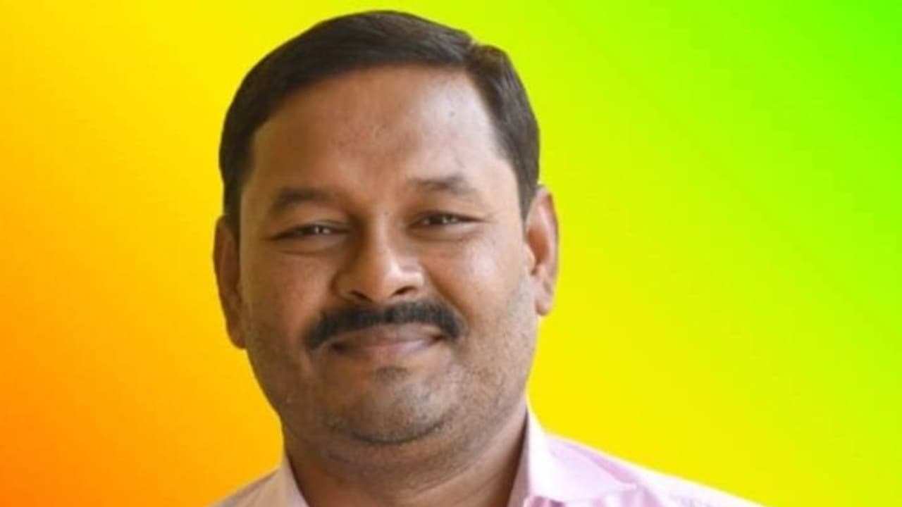 బిల్ల మహేందర్ కవిత : అద్దమంటే అమ్మ, తనూ!