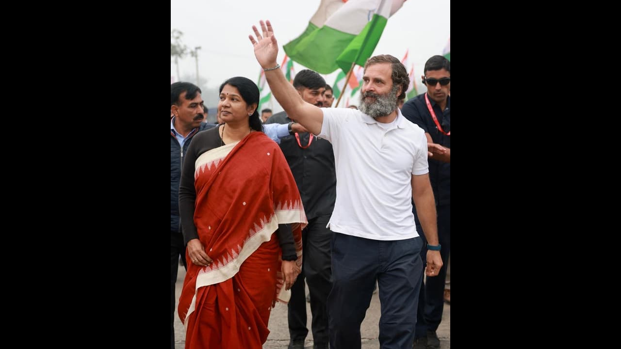 Rahul Yatra: ராகுல் காந்தியின் பாரத் ஜோடோ யாத்திரையில் திமுக எம்.பி. கனிமொழி பங்கேற்பு