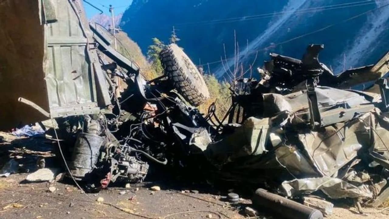 16 Indian Army personnel killed in mishap in North Sikkim 16 Indian Army personnel killed in mishap in North Sikkim