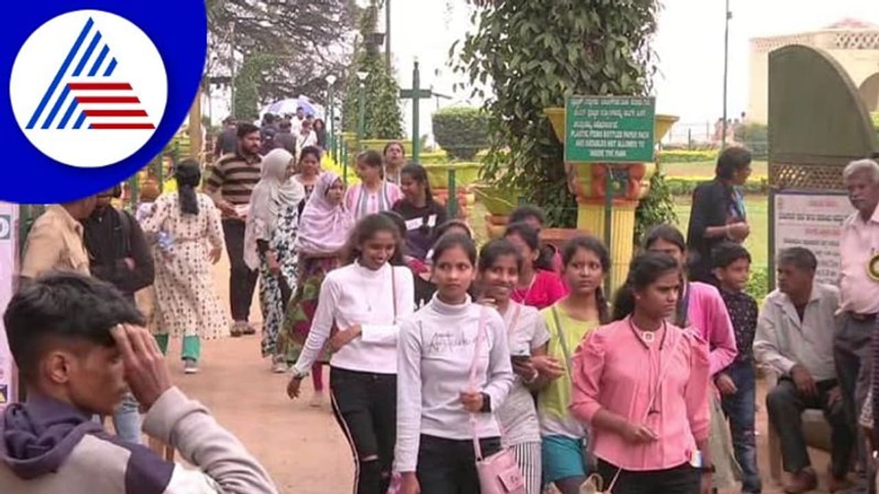 ಹೊಸ ವರ್ಷಾಚರಣೆಗೆ ಪ್ರವಾಸಿಗರ ದಂಡು, ಕೋವಿಡ್ ನಿಯಂತ್ರಣಕ್ಕೆ ಮುಂದಾಗುತ್ತಾ ಕೊಡಗು ಜಿಲ್ಲಾಡಳಿತ ಹೊಸ ವರ್ಷಾಚರಣೆಗೆ ಪ್ರವಾಸಿಗರ ದಂಡು, ಕೋವಿಡ್ ನಿಯಂತ್ರಣಕ್ಕೆ ಮುಂದಾಗುತ್ತಾ ಕೊಡಗು ಜಿಲ್ಲಾಡಳಿತ