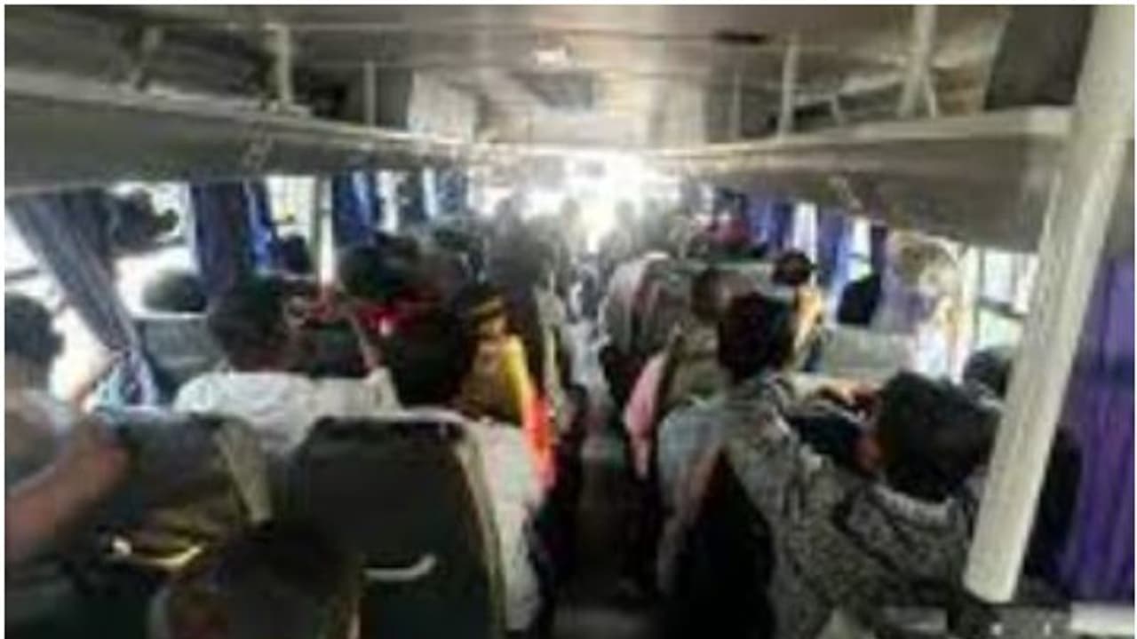 നിയമലംഘകരെ പിടികൂടാന്‍ പരിശോധനകള്‍ ശക്തമായി തുടരുന്നു; 9,517 പ്രവാസികളെ നാടുകടത്തി