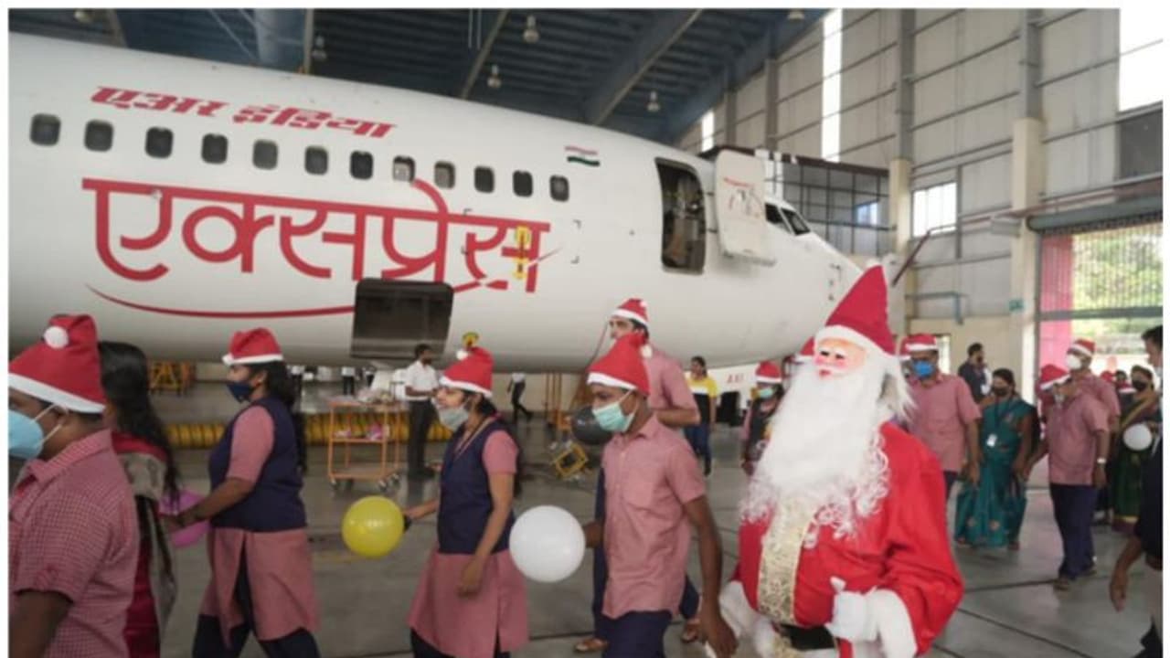 വേറിട്ട ക്രിസ്മസ് ആഘോഷം സംഘടിപ്പിച്ച് തിരുവനന്തപുരം രാജ്യാന്തര വിമാനത്താവളം