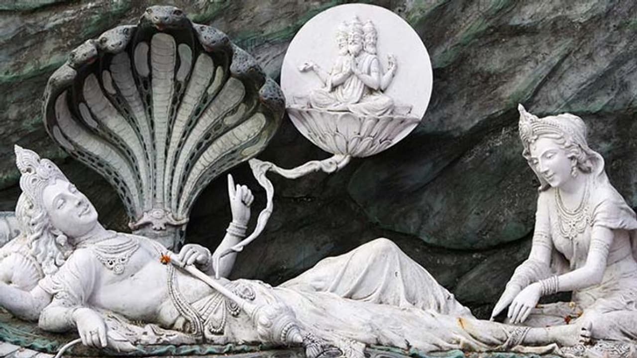 Vaikuntha Ekadashi 2023: वैकुंठ एकादशी 2 जनवरी को, इस आसान विधि से करें पूजा व्रत, जानें महत्व भी