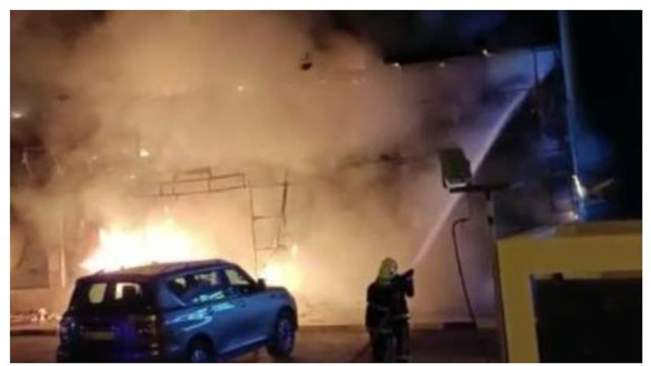 ഒമാനില് റെസ്റ്റോറന്റില് തീപിടിത്തം ഒമാനില് റെസ്റ്റോറന്റില് തീപിടിത്തം