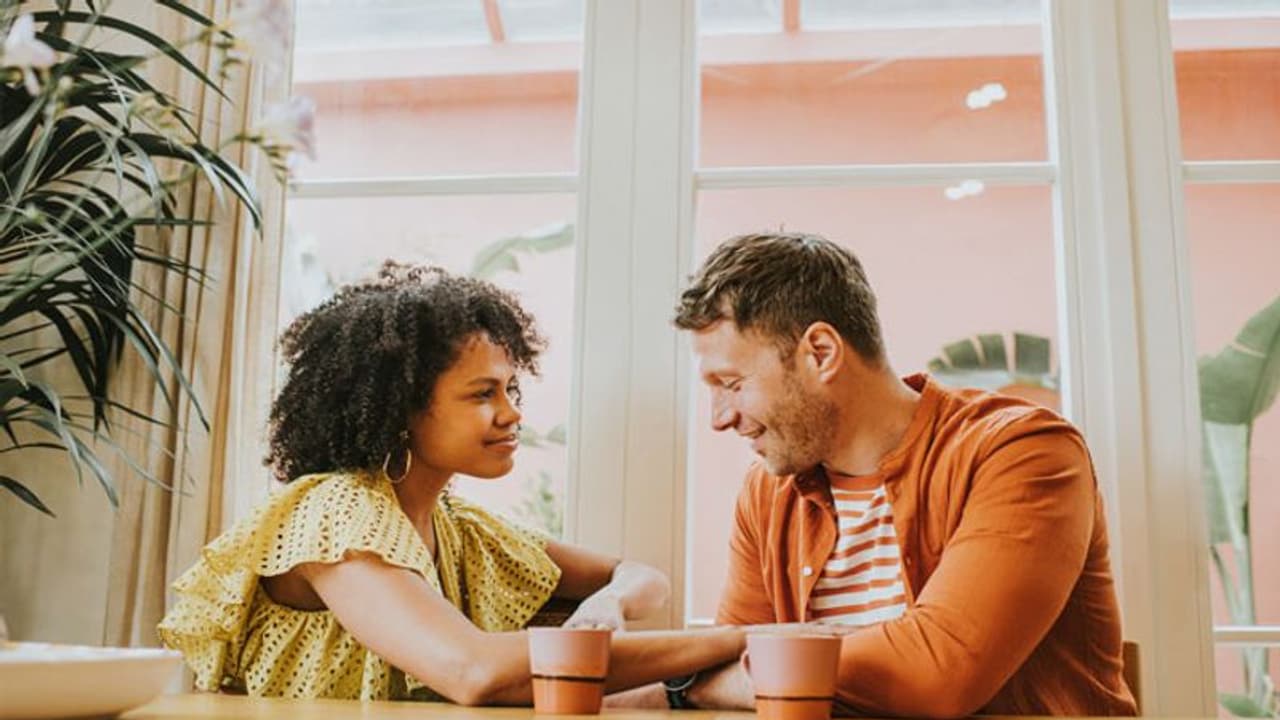 Relationship Tips: ಹುಡುಗರೇಕೆ ಹುಡುಗೀರ ಬೆನ್ನು ಬೀಳ್ತಾರೆ? ಅದು ಅವರ ಹುಟ್ಟುಗುಣವಾ? Relationship Tips: ಹುಡುಗರೇಕೆ ಹುಡುಗೀರ ಬೆನ್ನು ಬೀಳ್ತಾರೆ? ಅದು ಅವರ ಹುಟ್ಟುಗುಣವಾ?