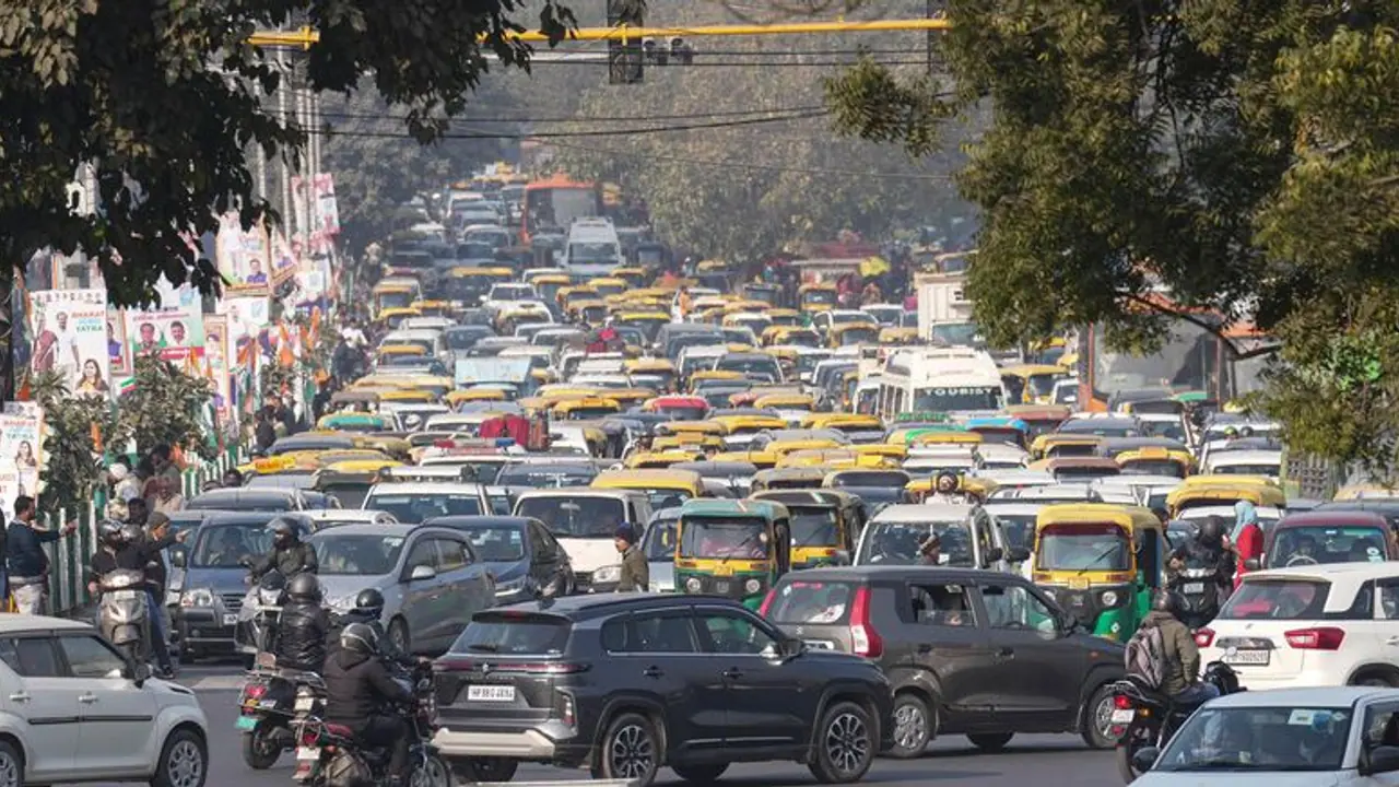 വിപണിയിലും നിരത്തിലും പൊടിപാറും, രണ്ടുമാസത്തിനകം വരുന്നത് 10 പുതിയ എസ്യുവികൾ വിപണിയിലും നിരത്തിലും പൊടിപാറും, രണ്ടുമാസത്തിനകം വരുന്നത് 10 പുതിയ എസ്യുവികൾ