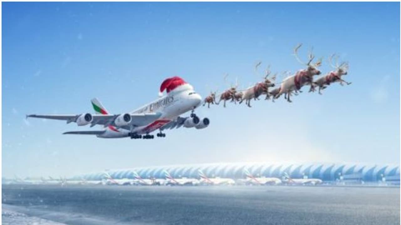 'റെയിന്ഡീര് വലിക്കുന്ന വിമാനം'; ക്രിസ്മസ് ആശംസയുമായി ദുബൈയുടെ എമിറേറ്റ്സ് എയര്ലൈന് 'റെയിന്ഡീര് വലിക്കുന്ന വിമാനം'; ക്രിസ്മസ് ആശംസയുമായി ദുബൈയുടെ എമിറേറ്റ്സ് എയര്ലൈന്