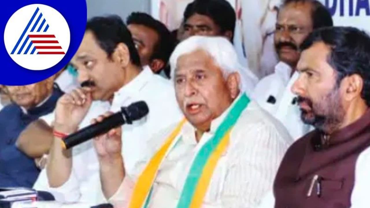 ಮಹದಾಯಿ: ಜ. 2ರಂದು ಬೃಹತ್ ಕಾಂಗ್ರೆಸ್ ಪ್ರತಿಭಟನೆ ಮಹದಾಯಿ: ಜ. 2ರಂದು ಬೃಹತ್ ಕಾಂಗ್ರೆಸ್ ಪ್ರತಿಭಟನೆ