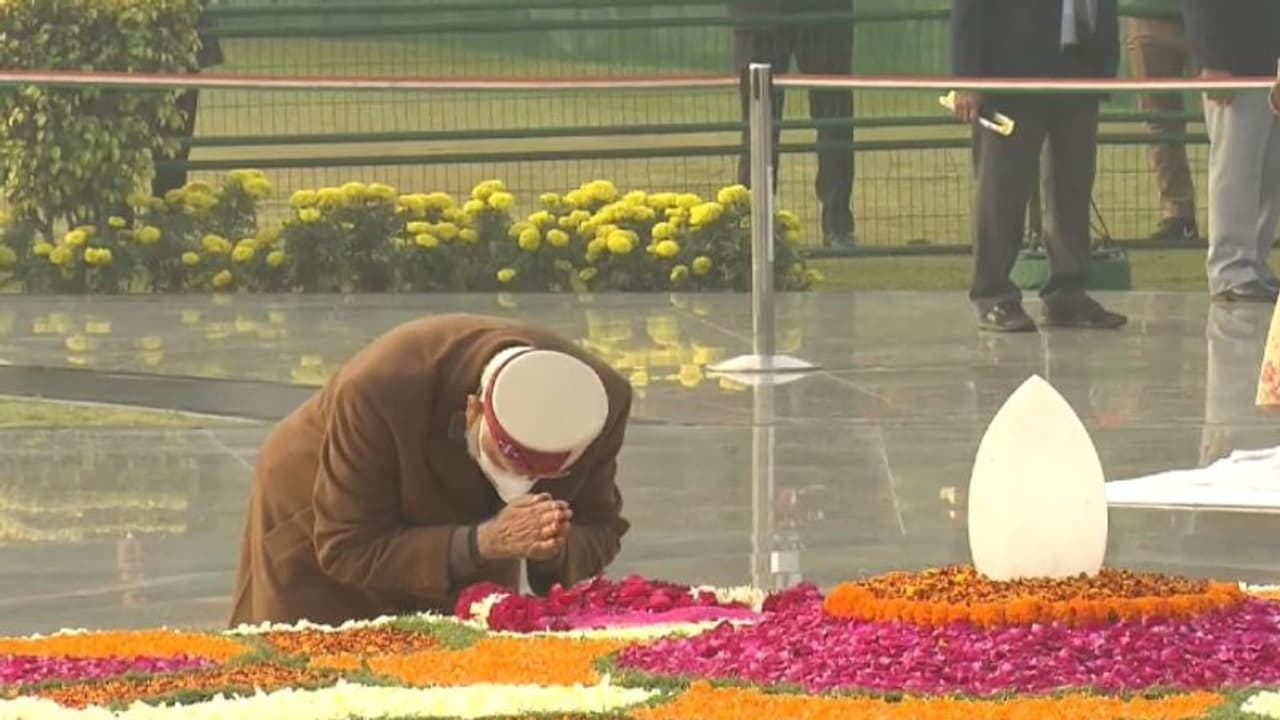 వాజ్పేయి జయంతి: సదైవ్ అటల్ వద్ద నివాళులర్పించిన రాష్ట్రపతి ముర్ము, ప్రధాని మోదీ.. వాజ్పేయి జయంతి: సదైవ్ అటల్ వద్ద నివాళులర్పించిన రాష్ట్రపతి ముర్ము, ప్రధాని మోదీ..