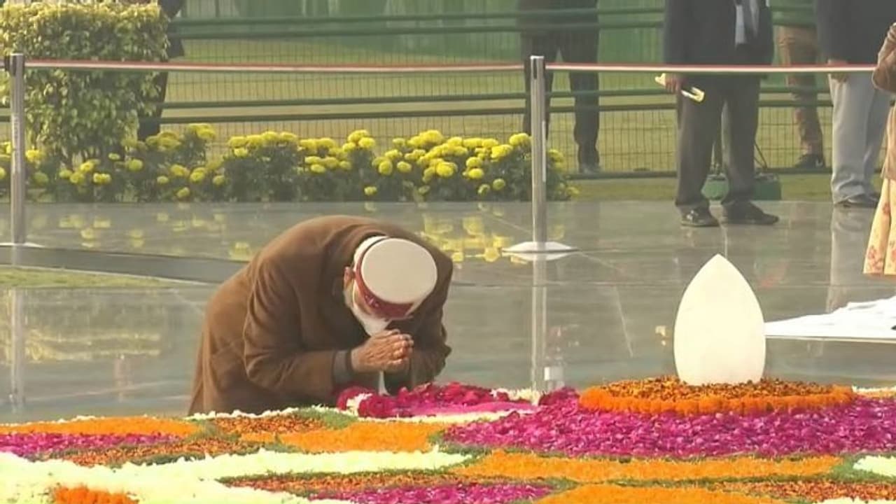 98वीं जयंती पर पीएम नरेंद्र मोदी और राष्ट्रपति द्रौपदी मुर्मू ने अटल बिहारी वाजपेयी को दी श्रद्धांजलि