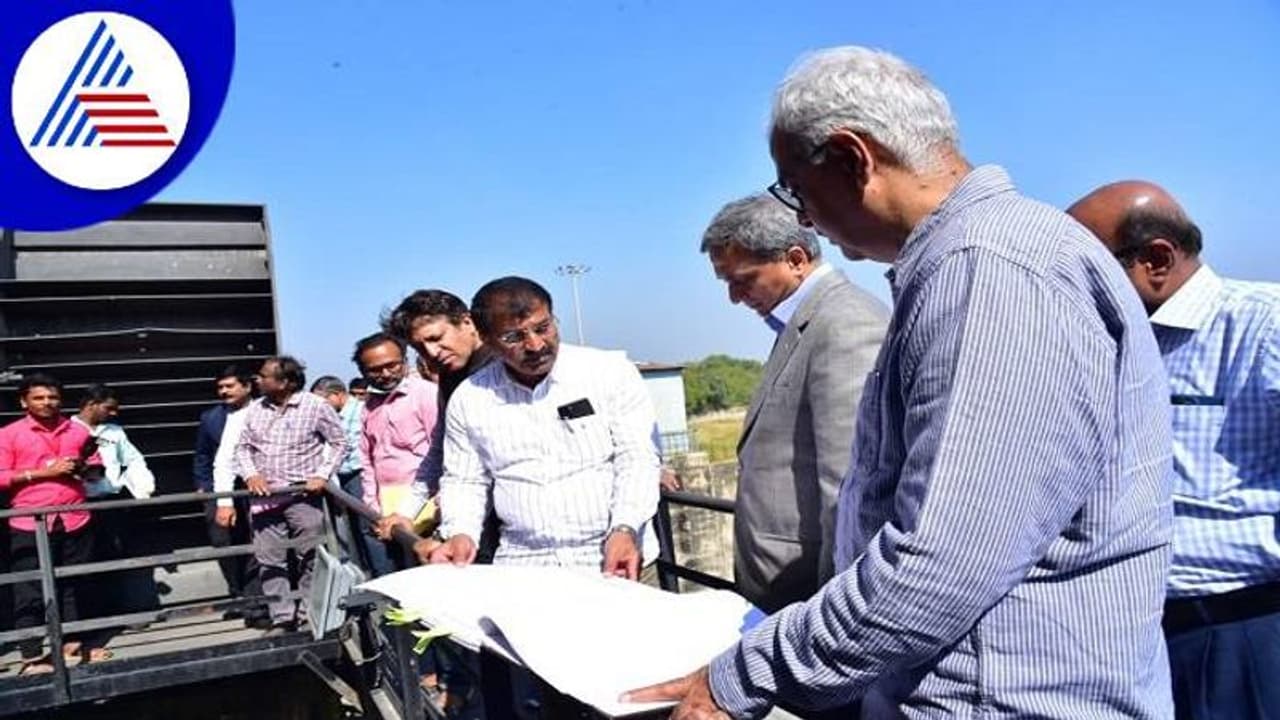 ಯಾದಗಿರಿ: ಬಸವಸಾಗರಕ್ಕೆ ದೆಹಲಿ ವಕೀಲರ ತಂಡ ಭೇಟಿ ಯಾದಗಿರಿ: ಬಸವಸಾಗರಕ್ಕೆ ದೆಹಲಿ ವಕೀಲರ ತಂಡ ಭೇಟಿ