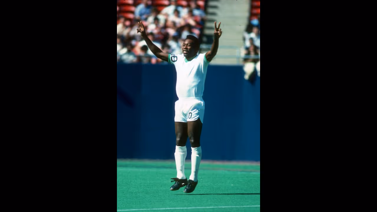 കാല്പന്തു കളിയുടെ ഒരേയൊരു ഒടേതമ്പുരാൻ കാല്പന്തു കളിയുടെ ഒരേയൊരു ഒടേതമ്പുരാൻ