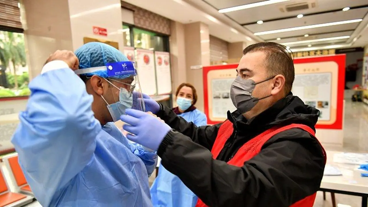 चीन में BF.7 का आतंक, दुनिया से डेटा छुपाने की कोशिश,अब डेली जारी नहीं करेगा Covid 19 का ग्राफ चीन में BF.7 का आतंक, दुनिया से डेटा छुपाने की कोशिश,अब डेली जारी नहीं करेगा Covid 19 का ग्राफ