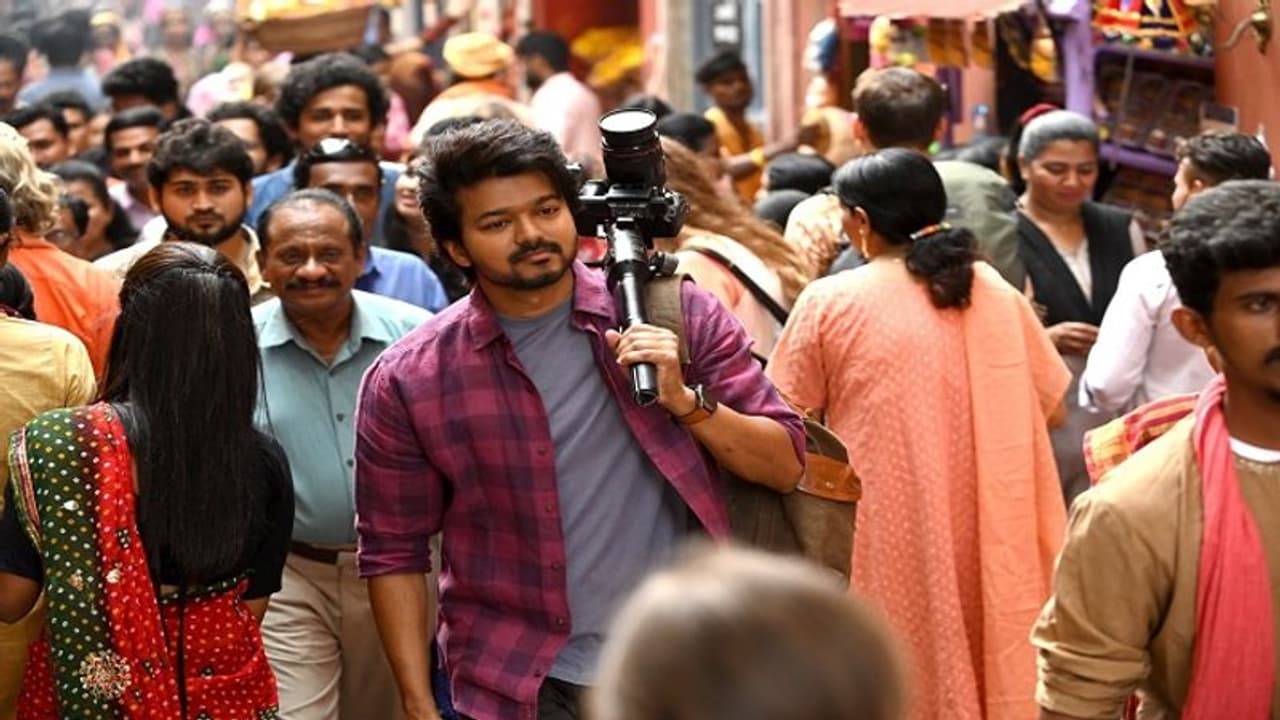 டாப் லெவலில் வாரிசு படத்தின் ஜிமிக்கு பொண்ணு சாங்!