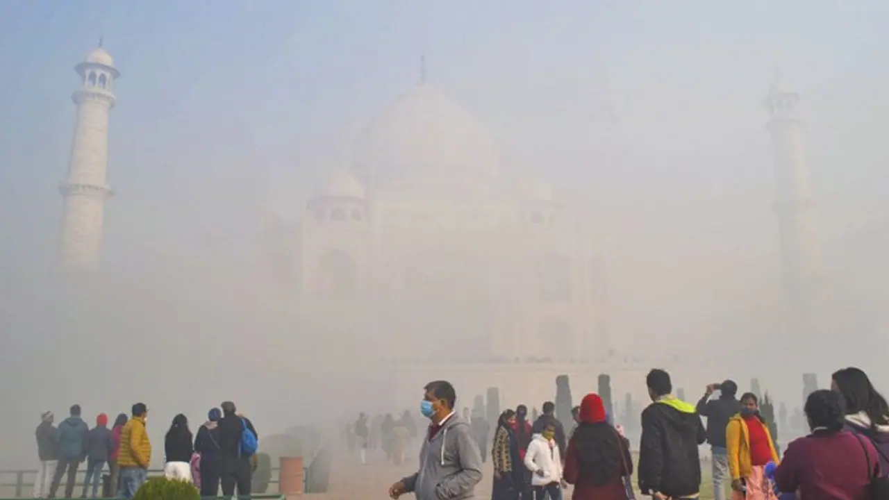 Weather Report: अगले 3 4 दिन उत्तर भारत में चलती रहेगी शीतलहर, कश्मीर, उत्तराखंड अरुणाचल में बर्फबारी का अलर्ट Weather Report: अगले 3 4 दिन उत्तर भारत में चलती रहेगी शीतलहर, कश्मीर, उत्तराखंड अरुणाचल में बर्फबारी का अलर्ट