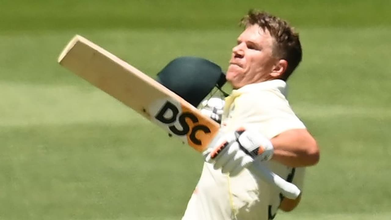 100वें टेस्ट में दोहरा शतक जड़ने वाले दुनिया के दूसरे बल्लेबाज बने वार्नर, तोड़ा 16 साल पुराना यह रिकॉर्ड