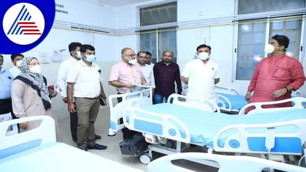 ಬೆಳಗಾವಿ: ಬಿಮ್ಸ್‌ಗೆ ಸುಧಾಕರ, ಅಶೋಕ್‌ ದಿಢೀರ್‌ ಭೇಟಿ