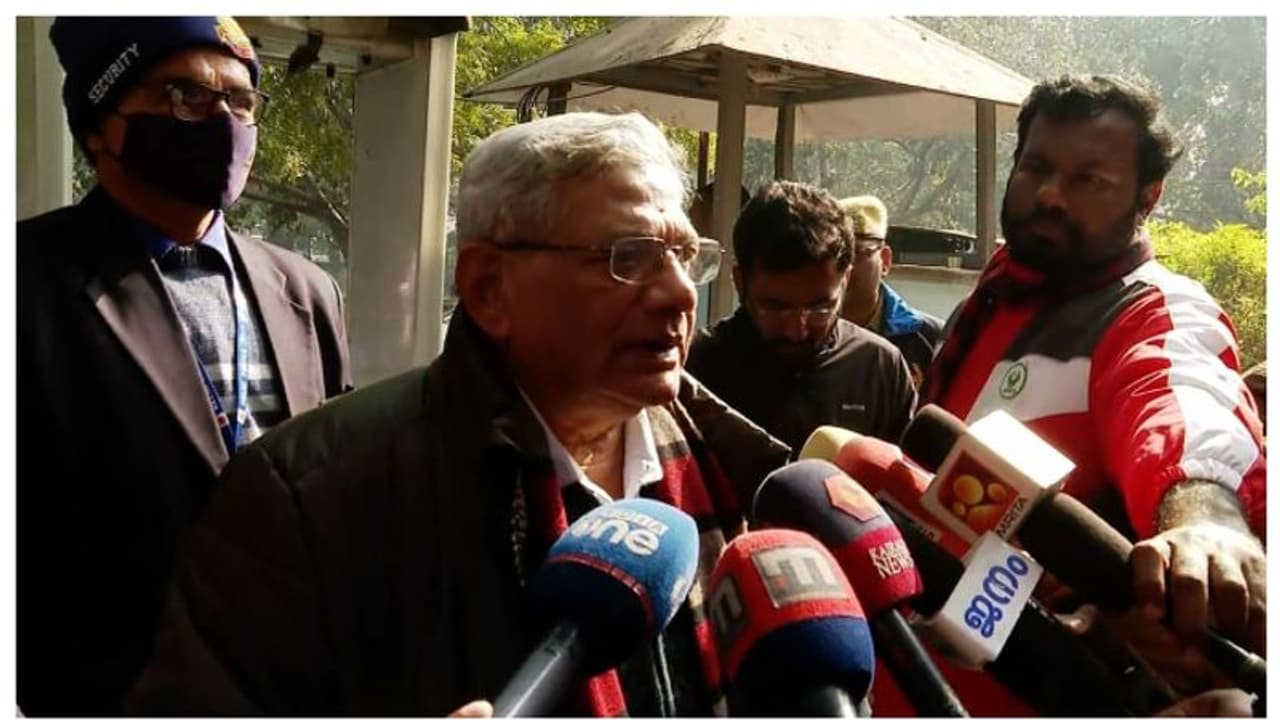 കേരളത്തിലെ വിഷയങ്ങളും പിബിയില് ചര്ച്ചയ്ക്കെത്തുമെന്ന് യെച്ചൂരി, സിപിഎം കേന്ദ്ര നേതാക്കളെ കണ്ട് മുഖ്യമന്ത്രി കേരളത്തിലെ വിഷയങ്ങളും പിബിയില് ചര്ച്ചയ്ക്കെത്തുമെന്ന് യെച്ചൂരി, സിപിഎം കേന്ദ്ര നേതാക്കളെ കണ്ട് മുഖ്യമന്ത്രി